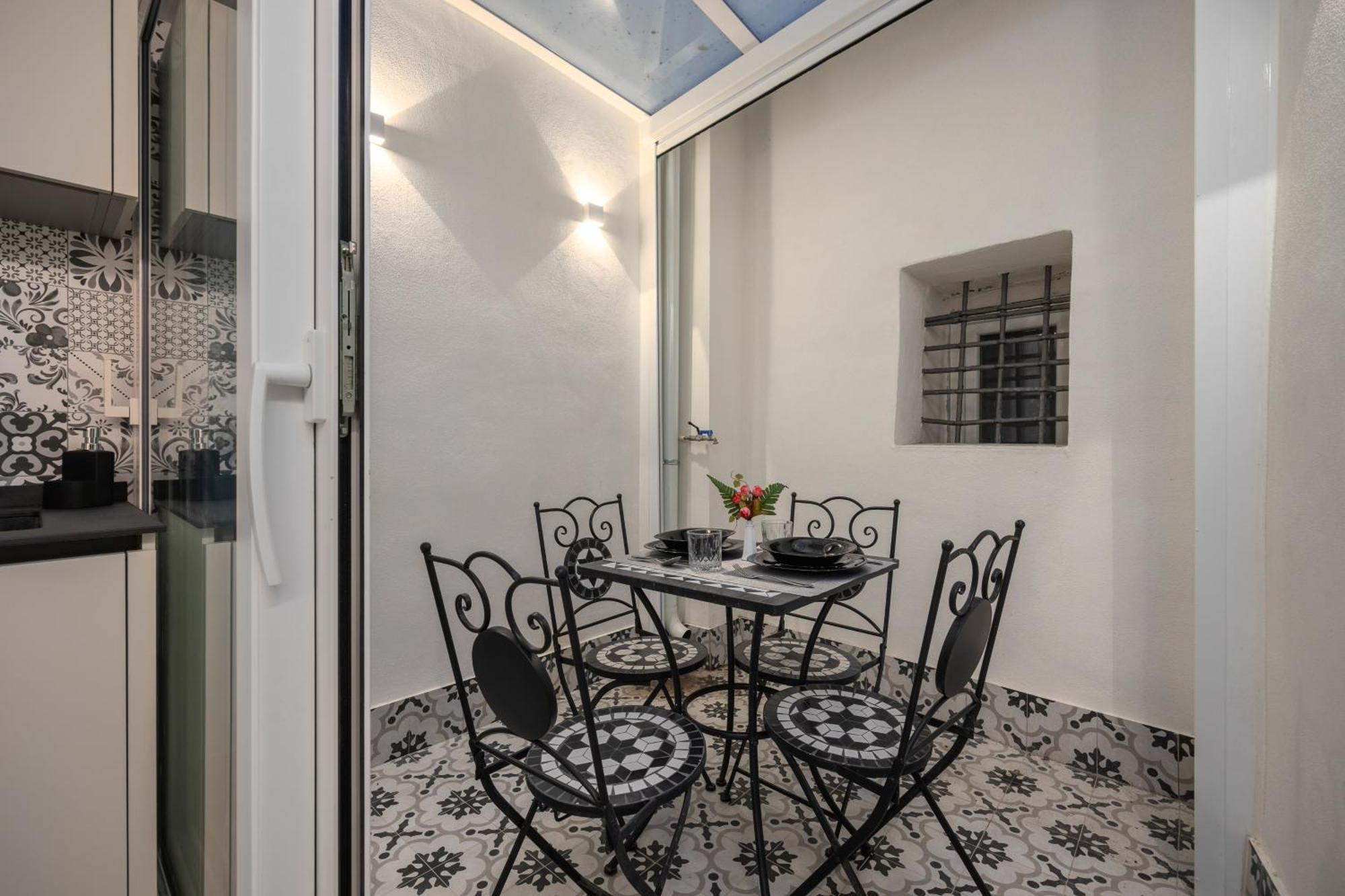 Roccella Apartments Палермо Екстериор снимка