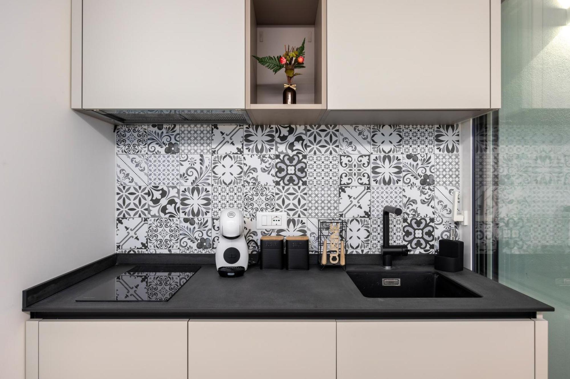 Roccella Apartments Палермо Екстериор снимка